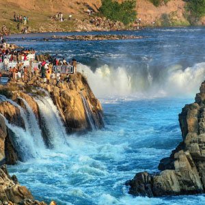 Bhedaghat - Marble Rocks of the Narmada - towering limestone canyons, the thunderous Dhuandh